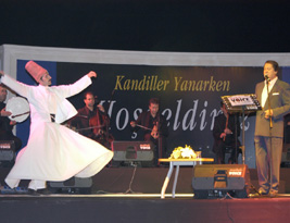 Ramazan'ın kandilleri Ahmet Özhan'la yandı
