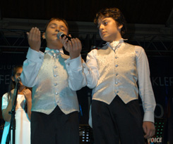 Miniklerin sevgilisi 'Minik Dualar' Topkapı'da