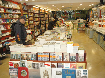 Ramazan kitapları vitrine çıktı