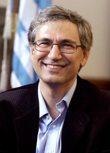 Orhan Pamuk: AB süreci bloke ediliyor