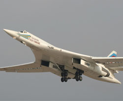 Rus bombardıman uçakları Venezüella?da