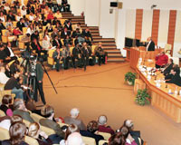 Rusya'da Gandi ve Gülen tartışması