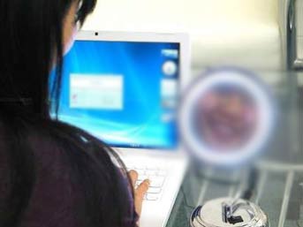 Nişanlılar webcam'le sohbet edebilir caizdir