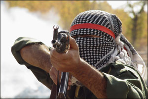 Teröristler Hakkari'de adam kaçırdı