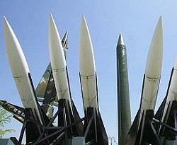 Pakistan'da füze saldırısı: 3 ölü