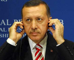 Erdoğan, Berdimuhamedov'un verdiği yemeğe katıldı