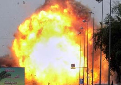 Nepal'de camiye bombalı saldırı