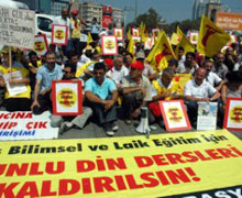 Aleviler hep mi CHP?nin arka bahçesinde oturacak?