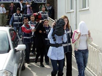Ekmek arası esrar servisi