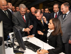 Buyrun ben Başbakan, ne dilersiniz?