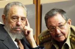 Fidel ve Raul Castro kutsandı!
