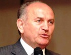 Topbaş: Birilerinin kulağına kar suyu kaçsın