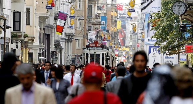 Artık toplumda 30'lu yaşlar 'genç' algılanıyor