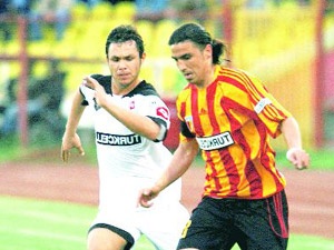 Topuz, Beşiktaş'ta oynamak için izin istedi