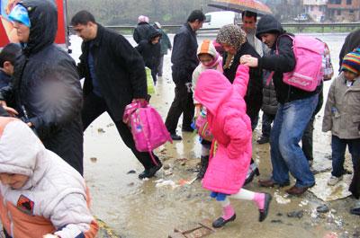 İstanbul'da öğrencilerin yol çilesi 