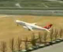 THY uçağı böyle düştü / VİDEO
