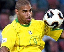 Ve Adriano futbolu bırakıyor 