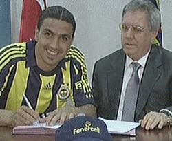 Mehmet Topuz imzayı attı! / VİDEO