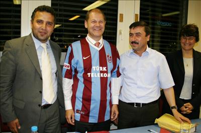 Alman bakana Trabzonspor forması