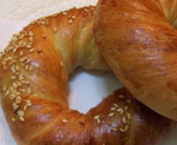 Açma ve poğaça kahvaltı değil