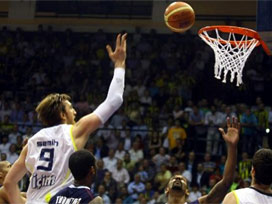 Efes, Litvanyalı rakibini rahat geçti