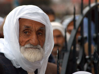 Karpat: Demokratik açılım yanlış yapıldı