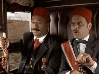 Yahşi Batı Batı hayranlığıyla alay ediyor