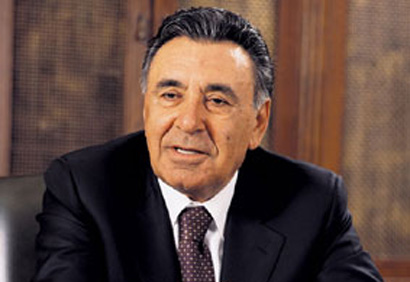 Aydın Doğan ile ailesi de Umre'de