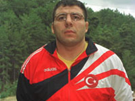 Dünya Şampiyonu'nu toprağa verdik