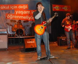 Kadıköy belediyesinden lise öğrencilerine ahlâksız promosyon