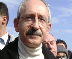 Etro gömleğe kazaklı kamuflaj