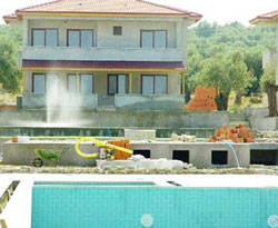 Gökçek'in yeni 'havuzlu villa' iddiası