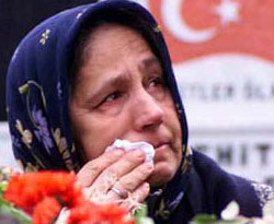 Davetiyede çağdaş kıyafet uyarısı