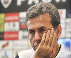 Aykut: Alex’ten saygı bekliyorum