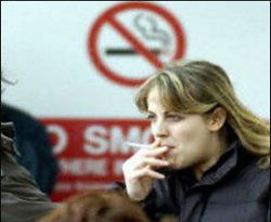 New York'ta sokakta sigara içmek yasak