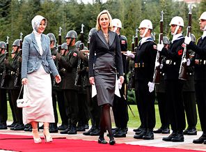 Hayrünnisa Gül’den bir ilk