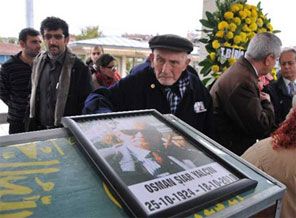 Son Osmanlı'nın kardeşine son görev