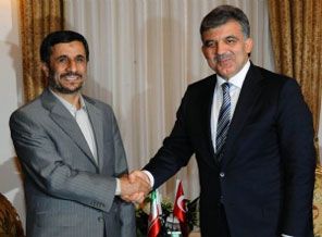 Gül ve Ahmedinejad, heyetler arası görüşmeye katıldı