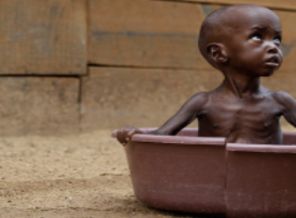 İHH: Somali açken, tok yatamayız!