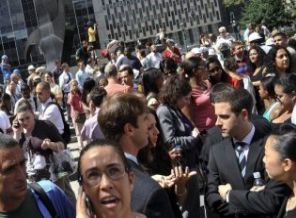 New York'lular depremi terör saldırısı sandı New York'lular depremi terör saldırısı sandı