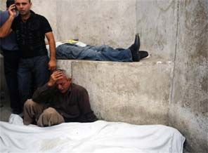 Kahire'de 23 ölü, 150 yaralı (video) Kahire'de 23 ölü, 150 yaralı (video)