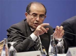 UGK: Kaddafi dönüş planları yapıyor UGK: Kaddafi dönüş planları yapıyor