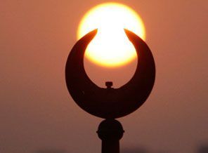 Müslümanlar'dan dünyaya 'SADAKAT' dersi Müslümanlar'dan dünyaya 'SADAKAT' dersi