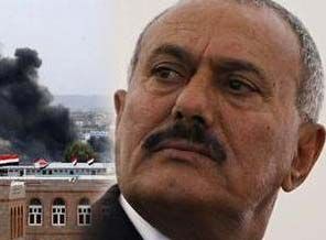 Yemen'de muhaliflerin çadırlarını yaktılar