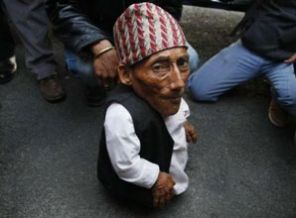 O dünyanın en kısa adamı