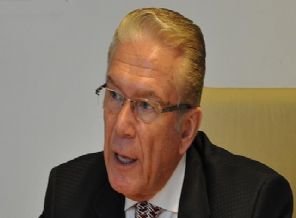 Uğur Dündar'ı canlı yayında bitiren soru