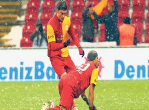 Florya'da yumruklar konuştu