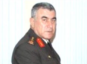 Tümgeneral teslim oldu