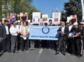 Meslektaşları Adem ve Hamit'i unutmadı