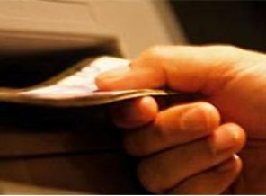 ATM'lerden para çekerken dikkat!